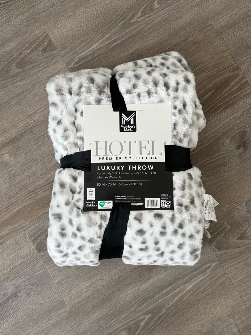 Member's Mark Hotel Premier Collection Luxury Throw